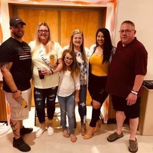 Meet your Posher, Charlotte